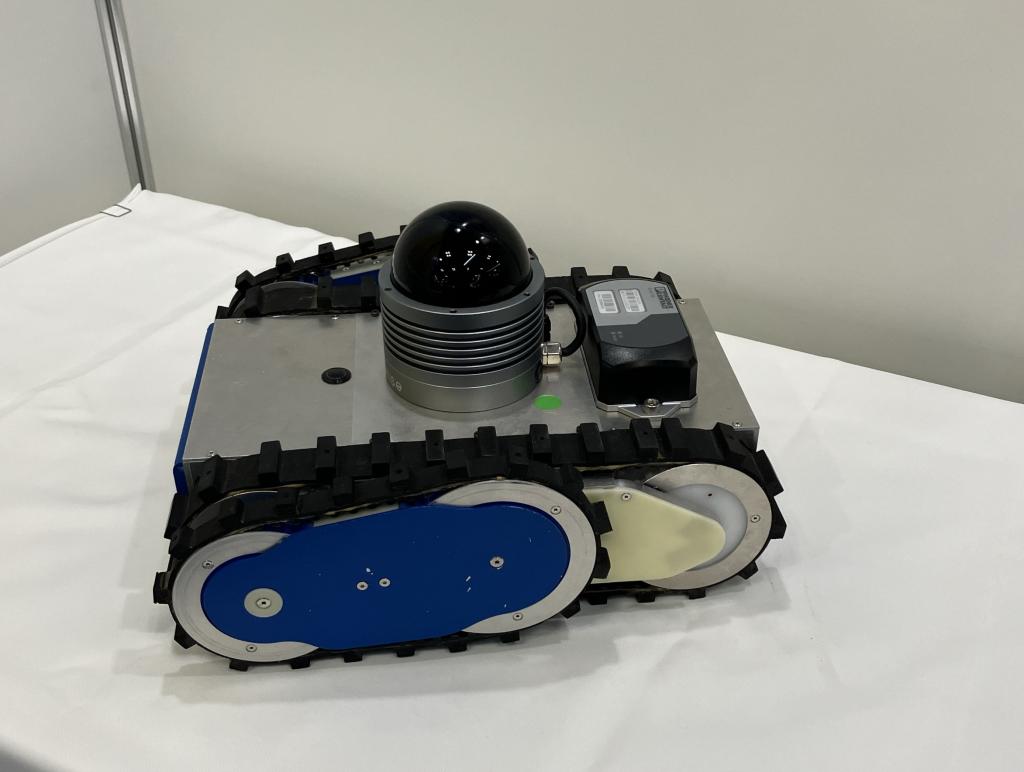 第５回廃炉創造ロボコンで福島工業高等専門学校が最優秀賞を受賞した調査ロボット